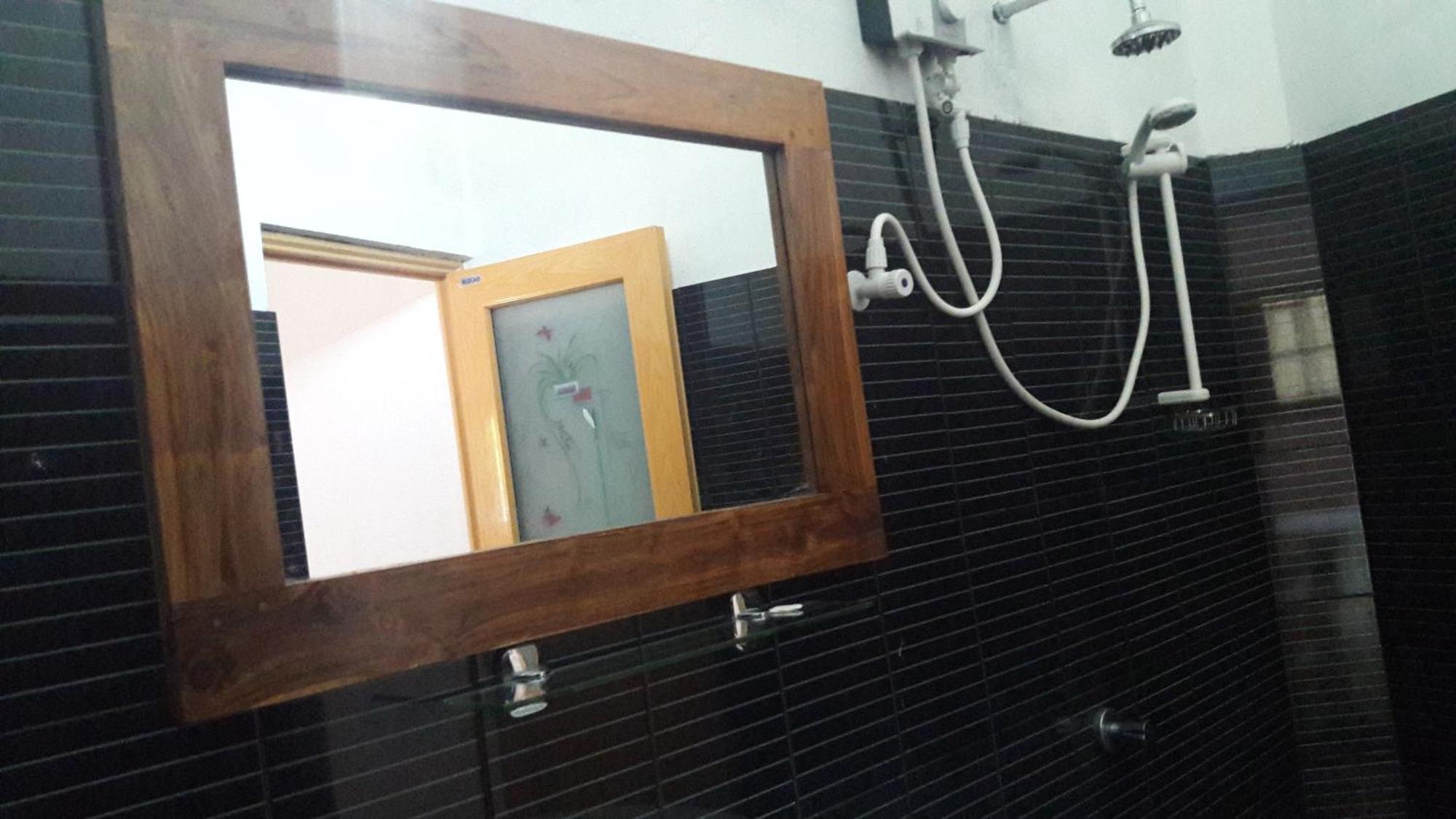 Share Safari House Udawalawe Bed & Breakfast Екстериор снимка