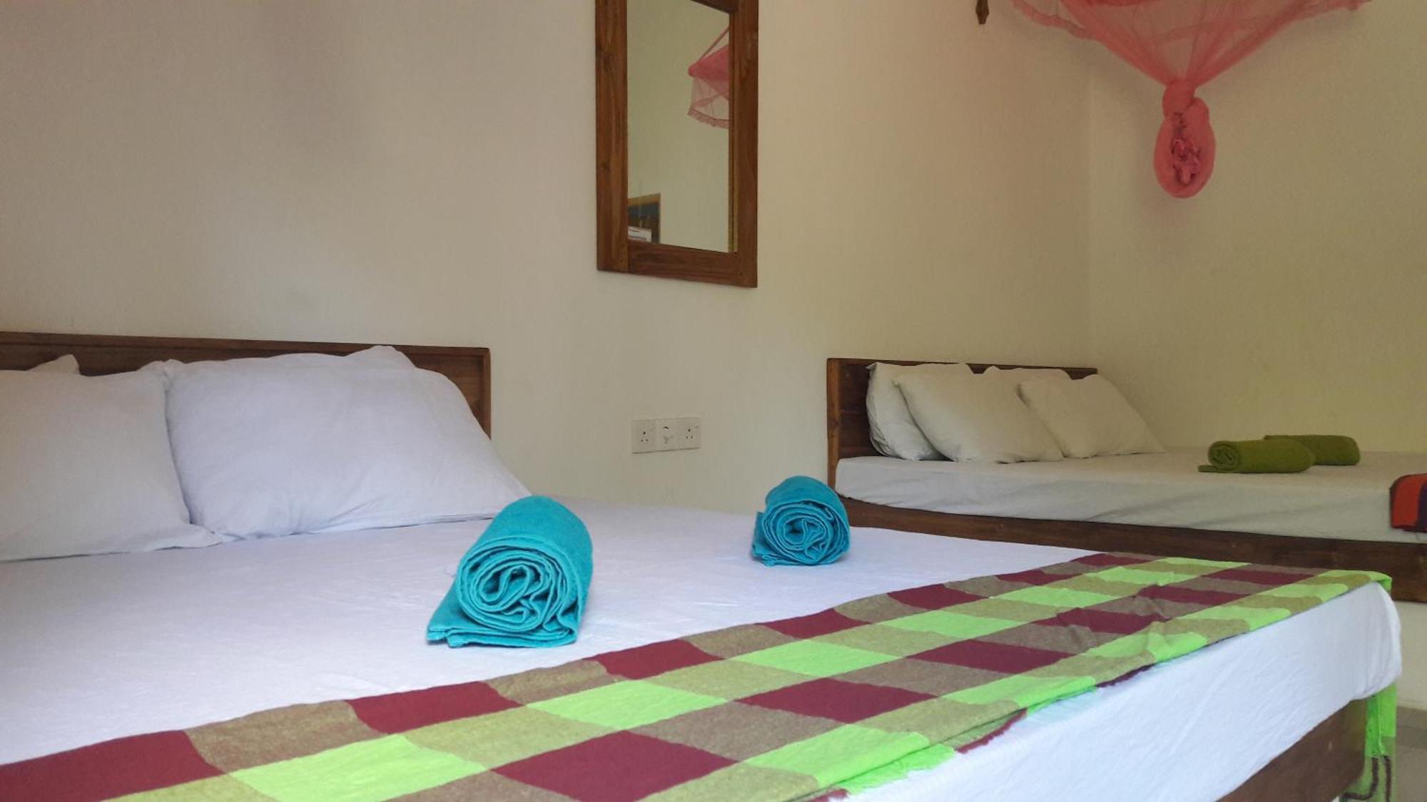 Share Safari House Udawalawe Bed & Breakfast Екстериор снимка