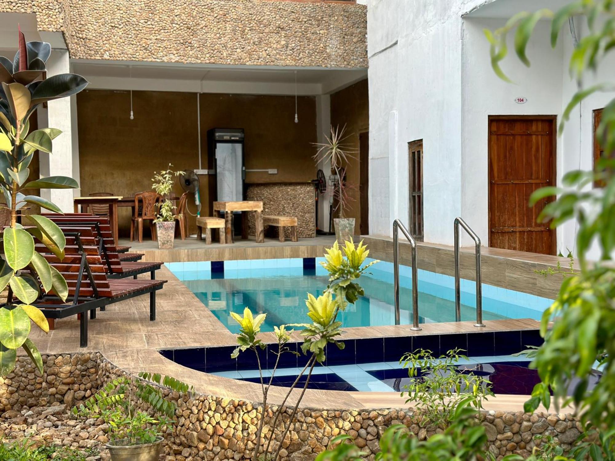 Share Safari House Udawalawe Bed & Breakfast Екстериор снимка