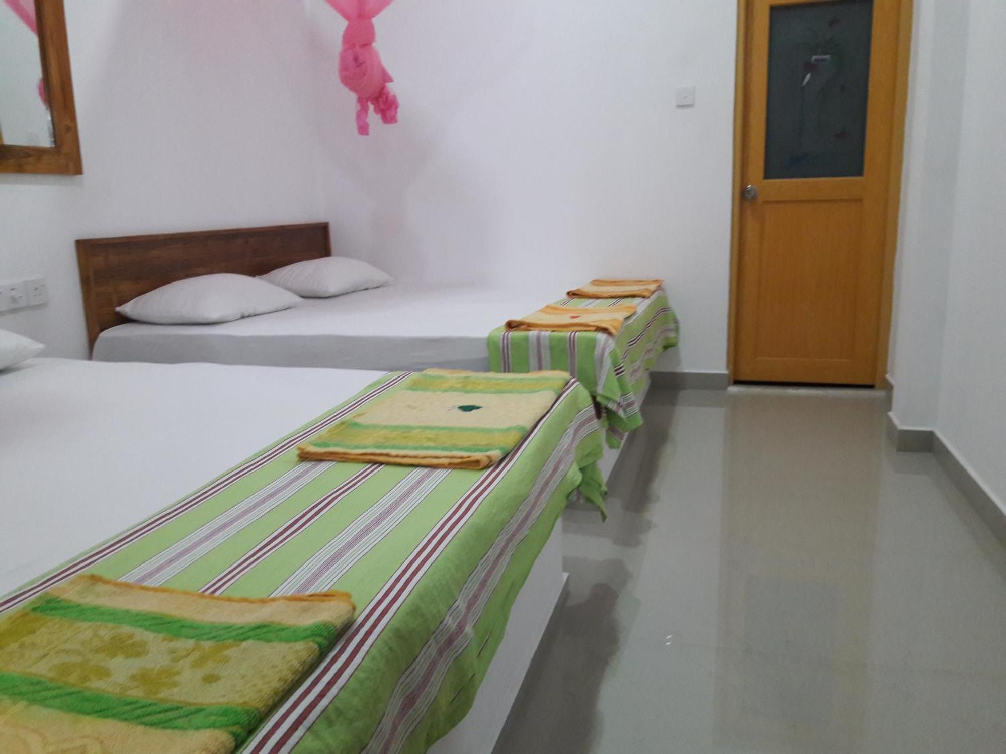 Share Safari House Udawalawe Bed & Breakfast Екстериор снимка