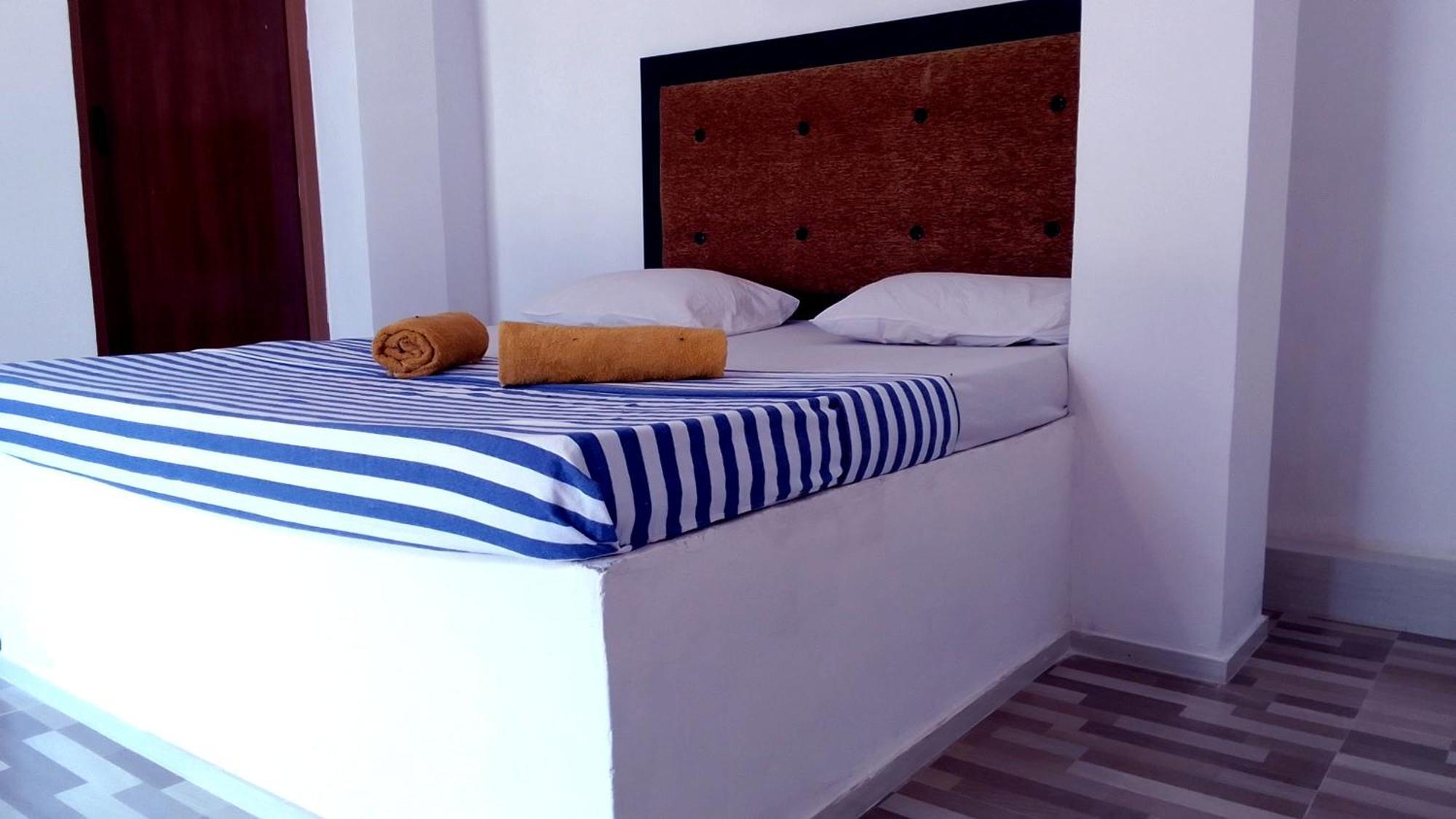 Share Safari House Udawalawe Bed & Breakfast Екстериор снимка
